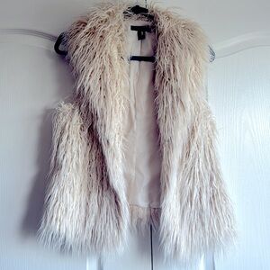 INC International Concepts faux fur vest Sz Medium